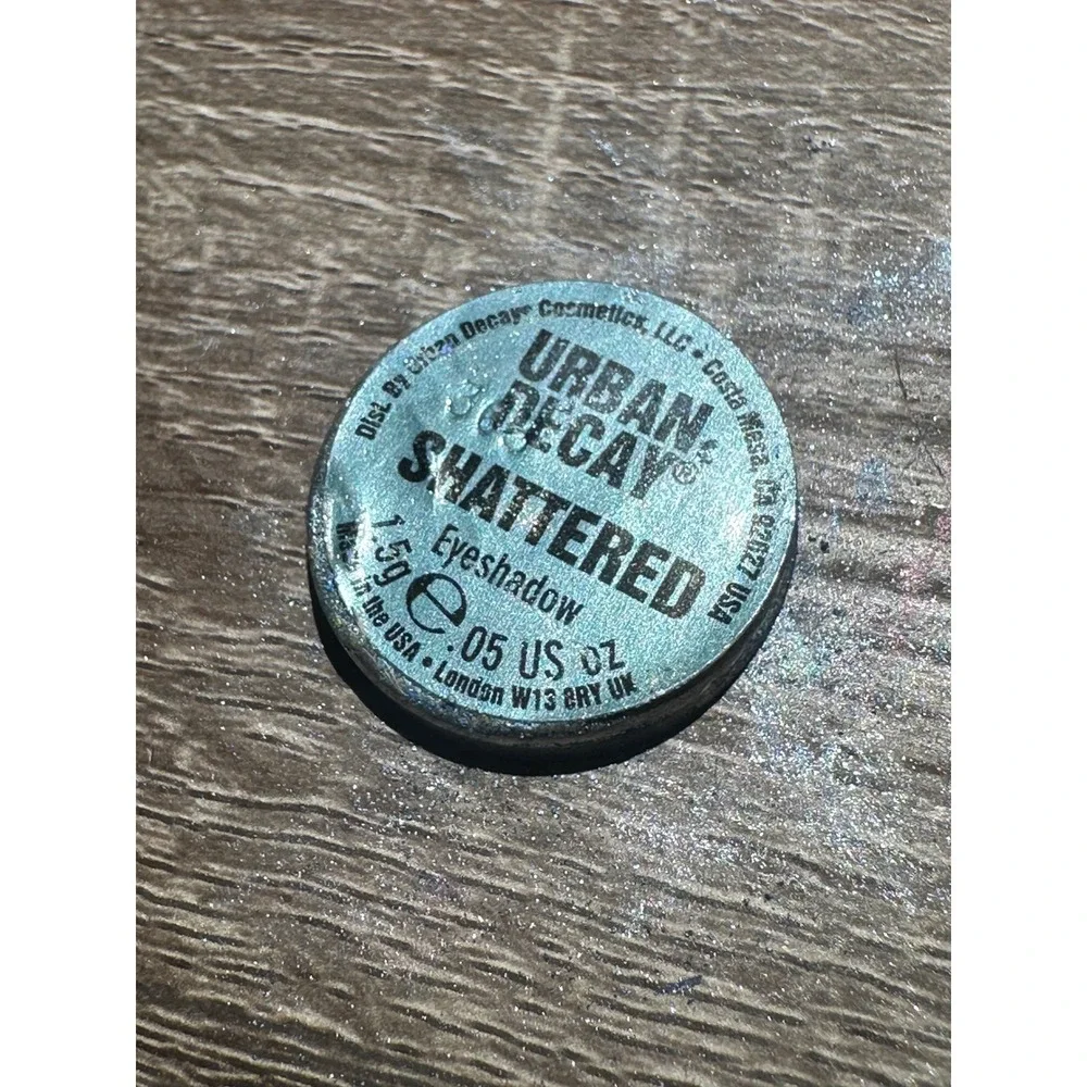 Urban‎ Decay Shattered Eyeshadow Single Pan Teal Green Shimmer Metallic